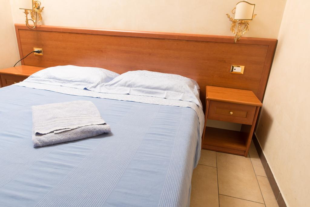Allegria Fitzroy Cesar Rome Room photo